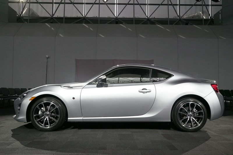 Illustration for article titled How Many 86 Emblems Are On The 2017 Toyota 86?